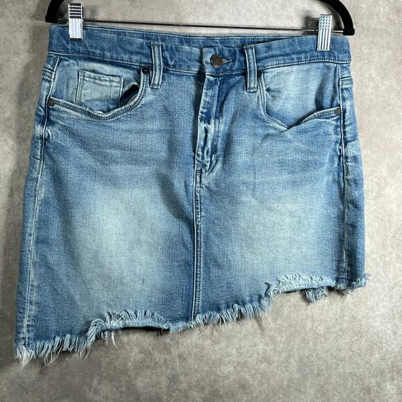 BLANKNYC Mini Skirt Womens Size 30 Blue Denim Asymmetric Frayed Hem - Picture 1 of 7
